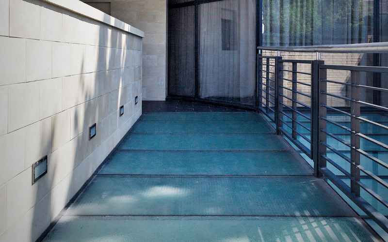 Structural Glass and Glazing - glass bridge